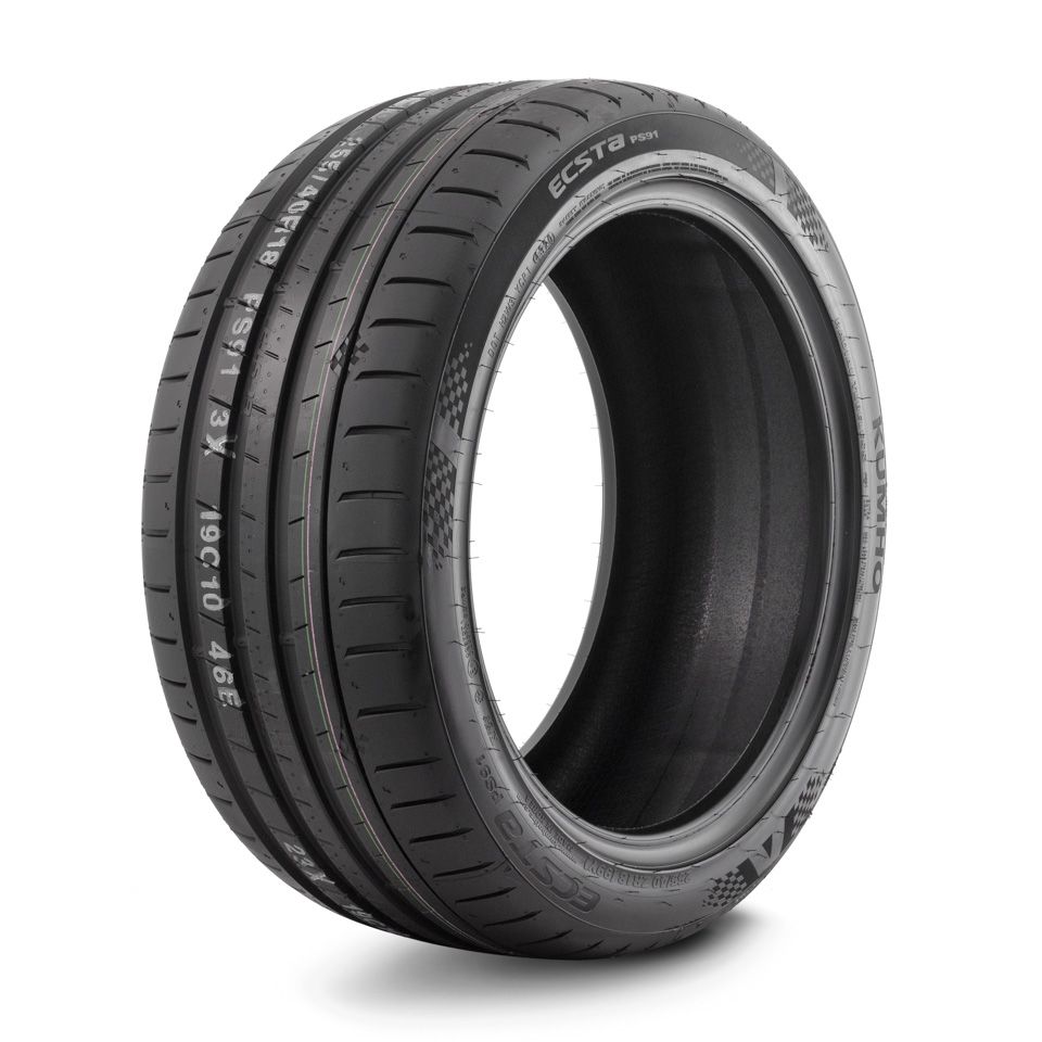 Kumho  255/45/19  Y 104 PS-91  XL  старше 3-х лет