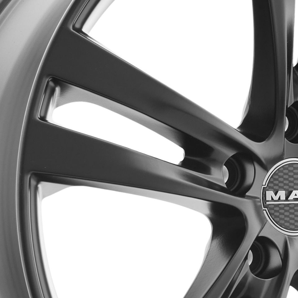 MAK  Zenith  8,0R18 5*108 ET45  d72  Matt Black  [F8080ZHMB45GG3]